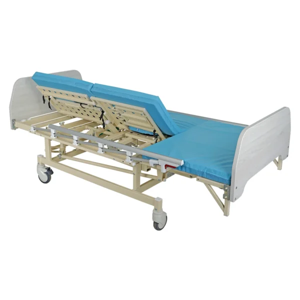 Кровать адаптационная механическая с туалетным устройством MBН